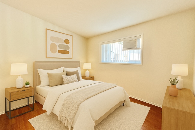 Building Photo - 1830 N La Brea Ave