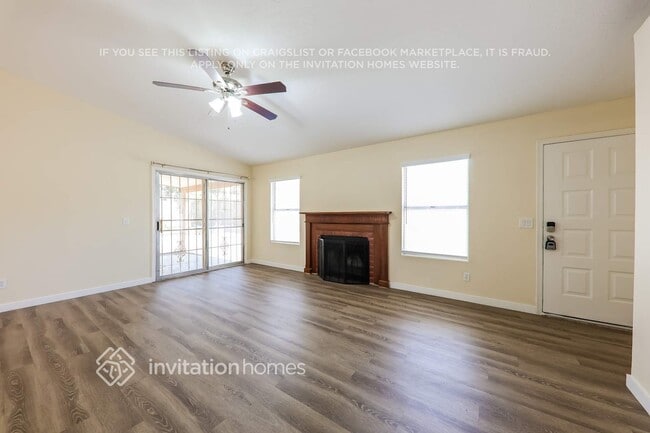 Building Photo - 1516 E Kristal Way