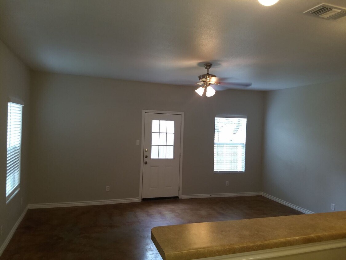 7810 Kingsbury Wood, San Antonio, TX 78240 Room for Rent in San Antonio, TX