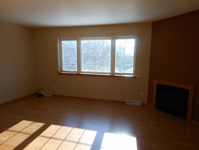 Building Photo - 5 Sonora Ct