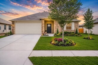 Building Photo - 112 Stellamar Dr