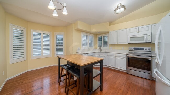 Foto del edificio - Beautiful Ranch Home in Charleston Place