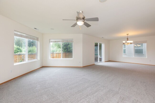 Foto del edificio - 4Bd Spacious Bothell Home