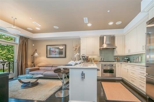 Building Photo - 8 Henley Pl