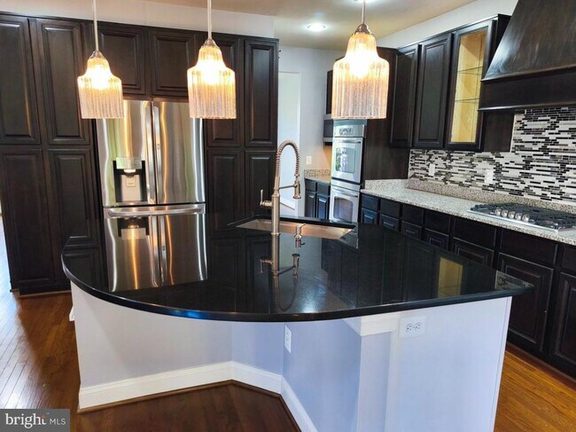 Building Photo - 42274 Winter Haven Dr