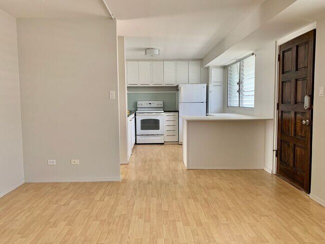 Building Photo - 1452 Liholiho St