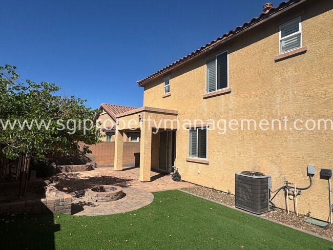 Foto del edificio - 3841 E Minton St