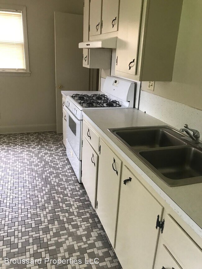Foto del edificio - 4 br, 3 bath House - 119 St. Julien Street