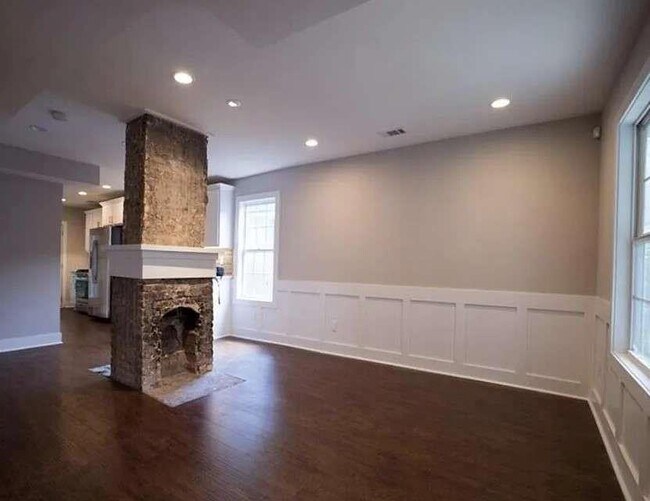 Foto del edificio - 954 Parsons St SW