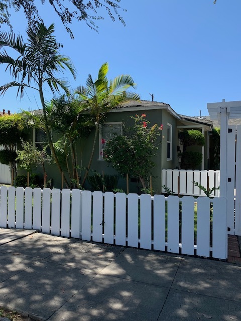 frente - 10763 Jefferson Blvd