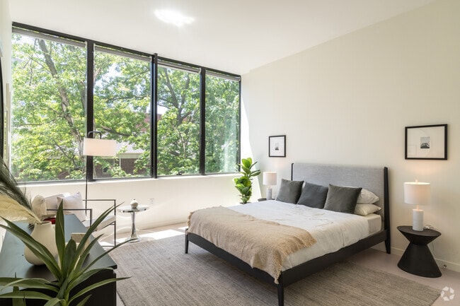 1BR, 1BA - 820SF - Allure 258 Luxury Apartments