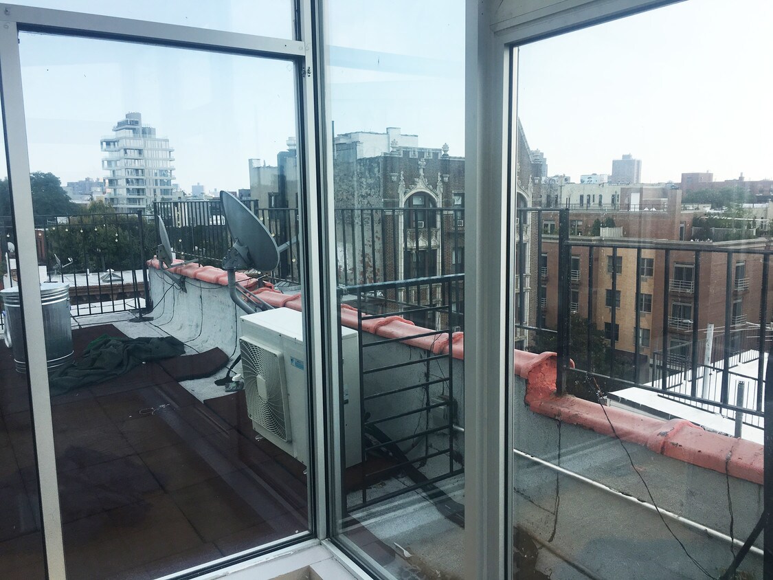 Foto principal - 292 Bedford Ave
