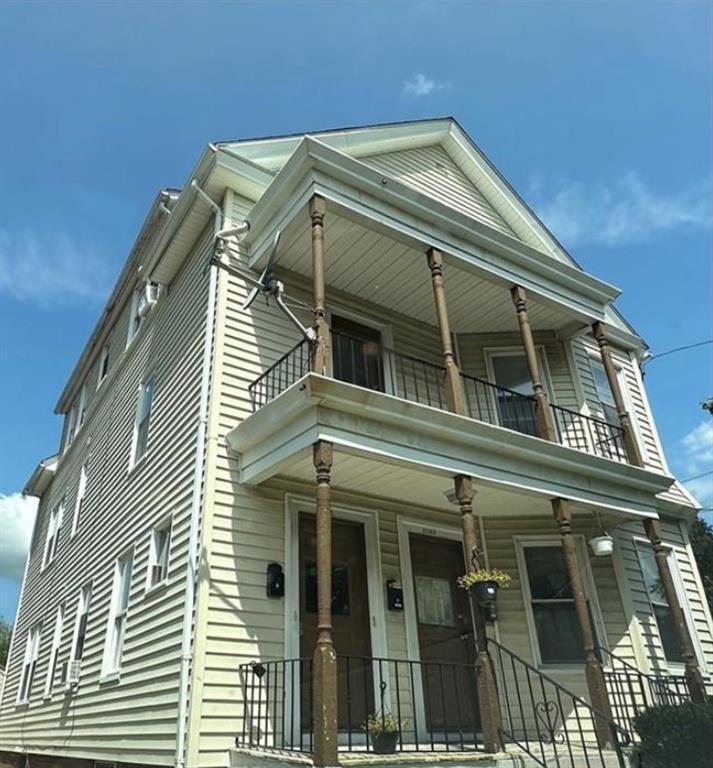 Foto del edificio - 1243 Cranston St