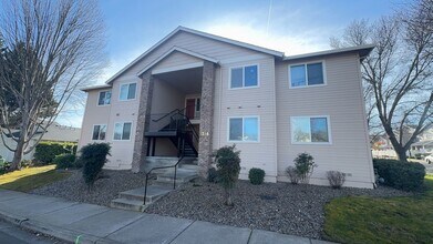 Building Photo - 1514 Hollyhock Dr