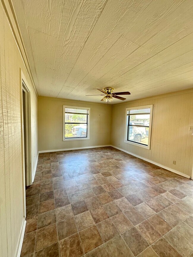 1857 W Twohig Ave, San Angelo, TX 76901 House Rental in San Angelo