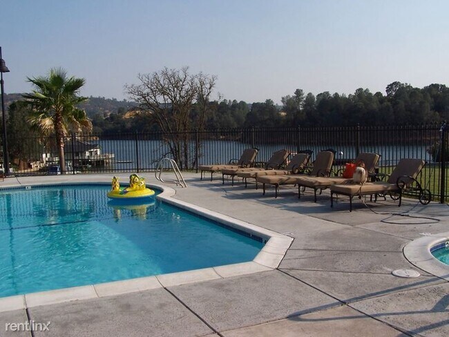 Building Photo - 4 br, 2.5 bath House - Calypso Bay
