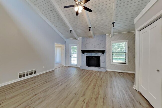 Foto del edificio - 3431 Winter Wood Ct