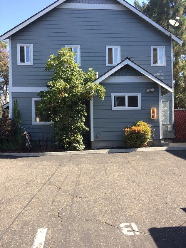 1269 Murray Ave, San Luis Obispo, CA 93405 Condo for Rent in San Luis