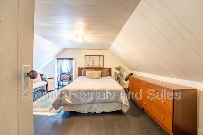 Foto del edificio - 714 E Jefferson St