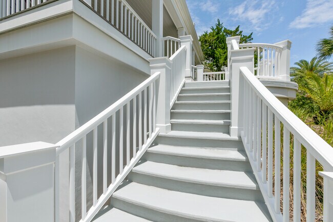 Foto del edificio - 681 Ocean Palm Way