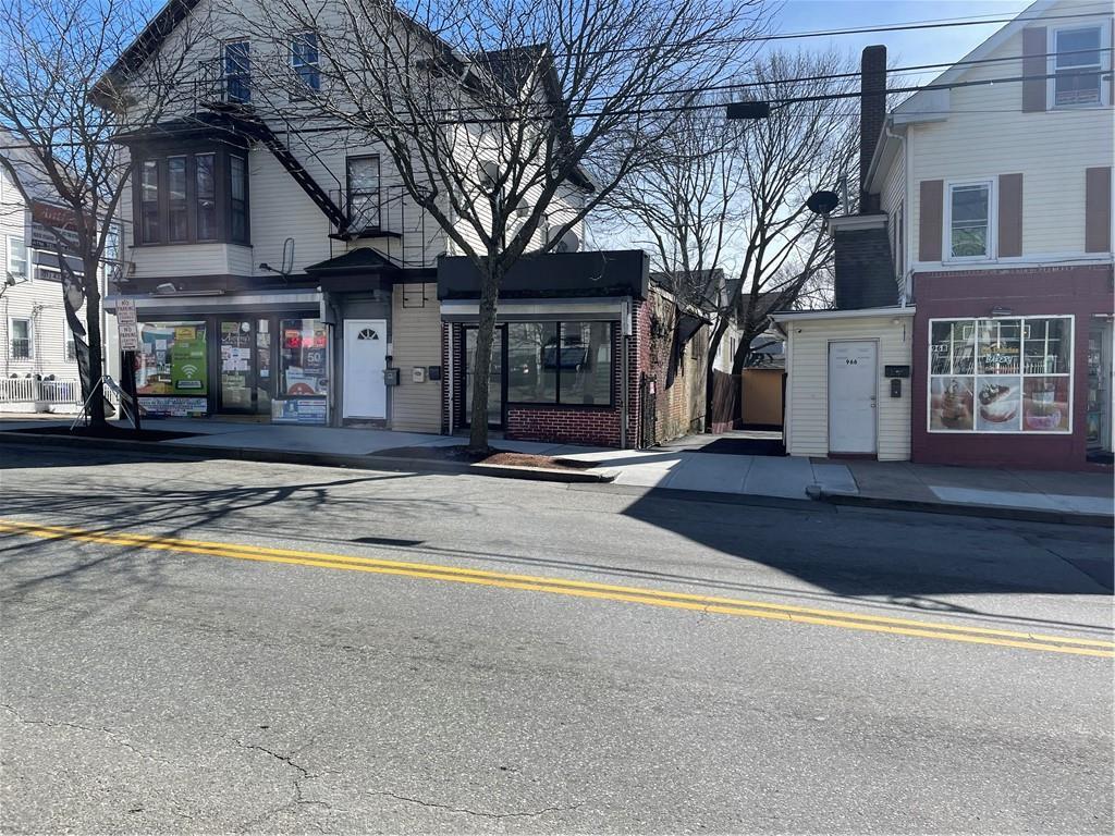 964 Atwells Ave, Providence, RI 02909 Room for Rent in Providence, RI