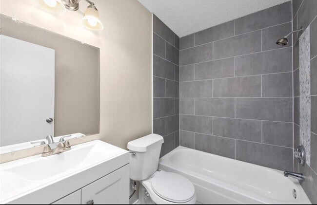 Foto del edificio - 13828 Purplemartin St