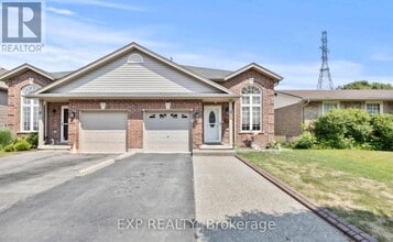 Building Photo - 12 Vanier Dr