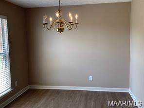 Foto del edificio - 156 Hidden Valley Rd