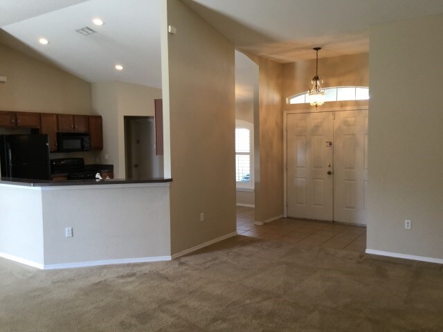 Foto del edificio - 5056 Ashwood Drive
