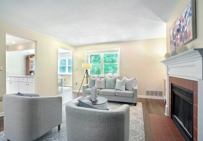 Foto del edificio - 3705 Tuckers Ln