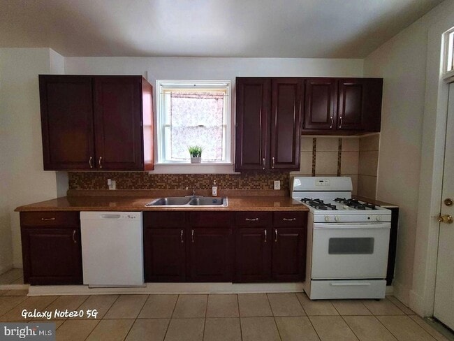 Building Photo - 5632 Belair Rd