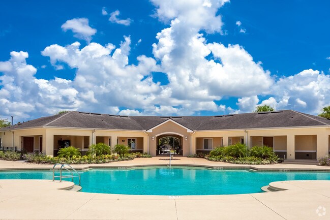 Apartments Near Publix At Bayside Lakes In Palm Bay Fl