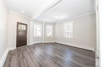 Building Photo - 241 Old Stratfield Rd