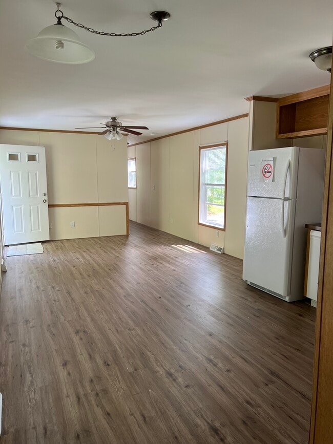 Building Photo - 7 Coyote Dr