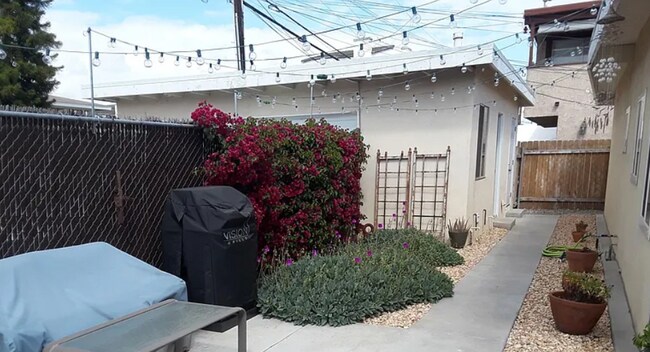 Patio - 4413 Farquhar Ave