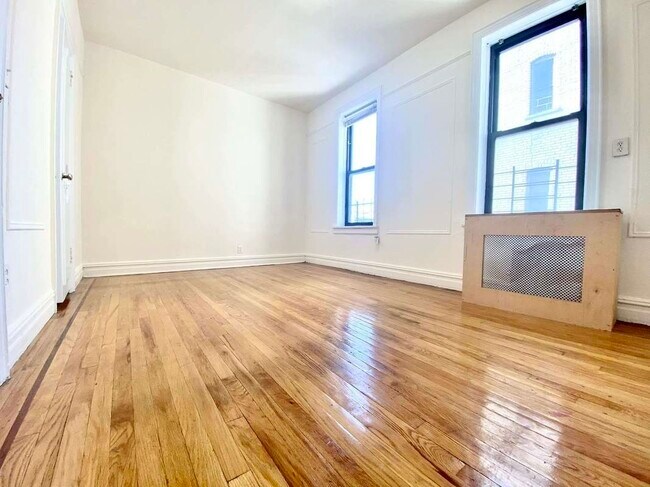 Foto del edificio - 4330 46th St