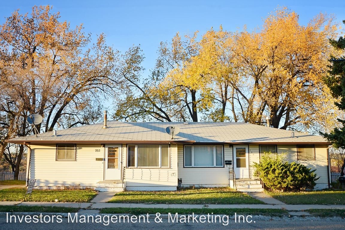 Primary Photo - 700-702 5th Ave SW
