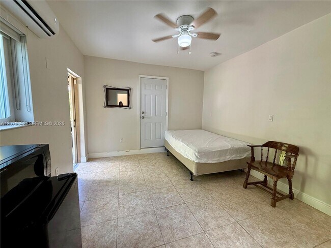 Foto del edificio - 13295 SW 72nd Terrace