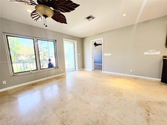 Foto del edificio - 5364 NW 1st Ave