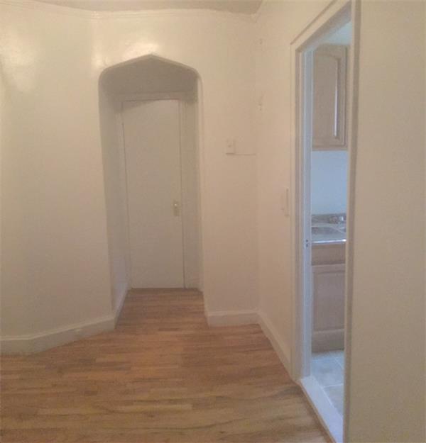 Foto del edificio - 2245 Creston Ave