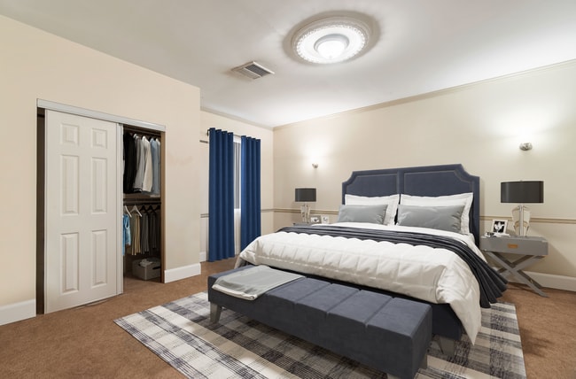 Building Photo - Spacious Duplex in the Heart of South Side Flats