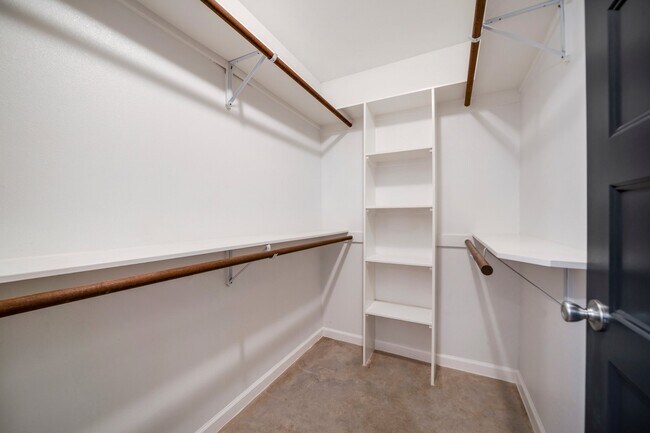 Foto del edificio - 3704 Harmon Ave