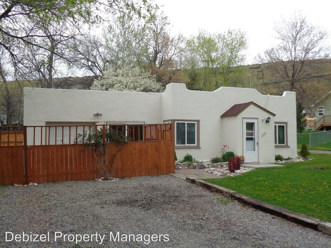 Foto principal - 1723 8th Ave N
