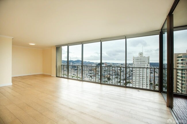 Foto del edificio - 999 Green St