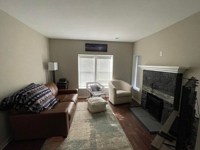 Foto del edificio - 411 W Ash St