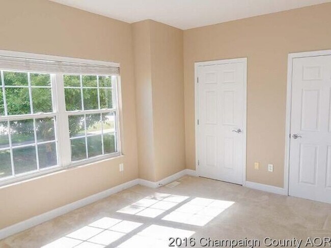 Foto del edificio - 2bed 2bath Condo in Cobblefield Point