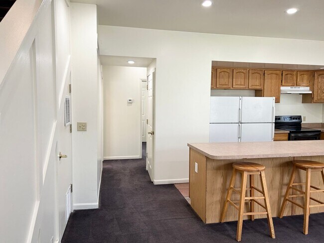 Foto del edificio - 1348 Wilmot Ct