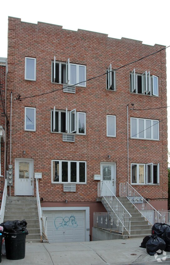 Building Photo - 515-517 Chestnut St