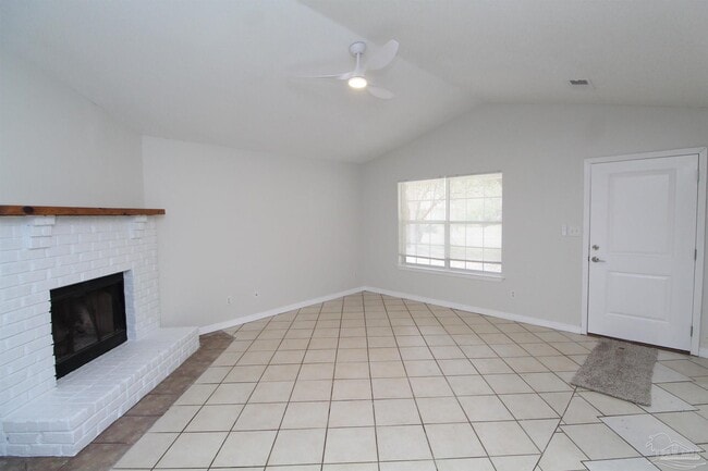 Building Photo - 408 Peppertree Terrace