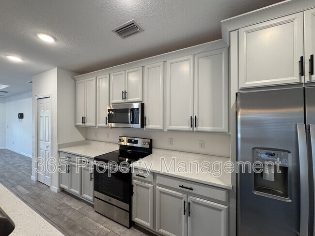 Foto del edificio - 1394 Sunset Preserve Wy
